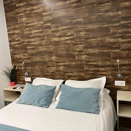 Hostal La Batuta Mogente Экстерьер фото